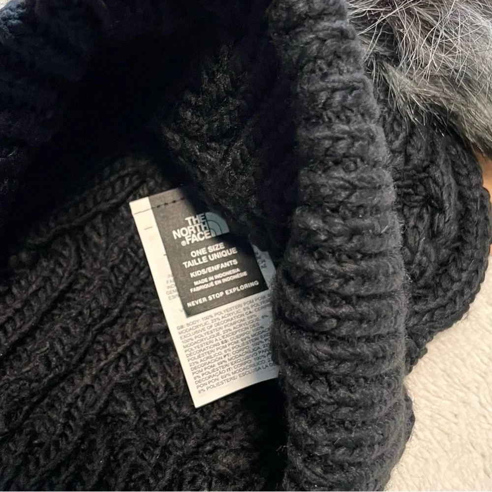 NWT The North Face Kids Youth/Junior Fur Pom Beanie Hat